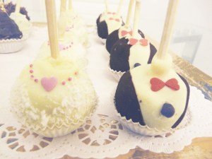 Bride and Groom Pop cakes