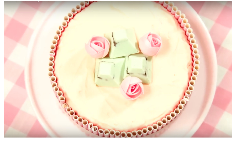 MAC flamingo park cake